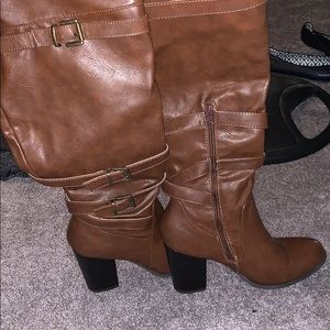 Boys from shoe dazzle